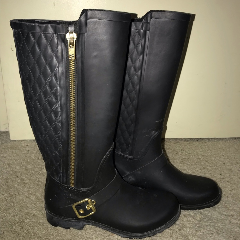 STEVE MADDEN RAIN BOOTS